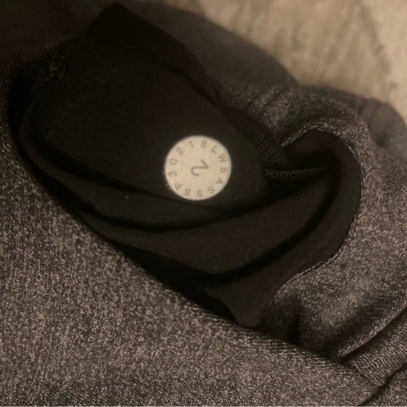 Lululemon on the fly jogger 2 - Picture 5 of 8